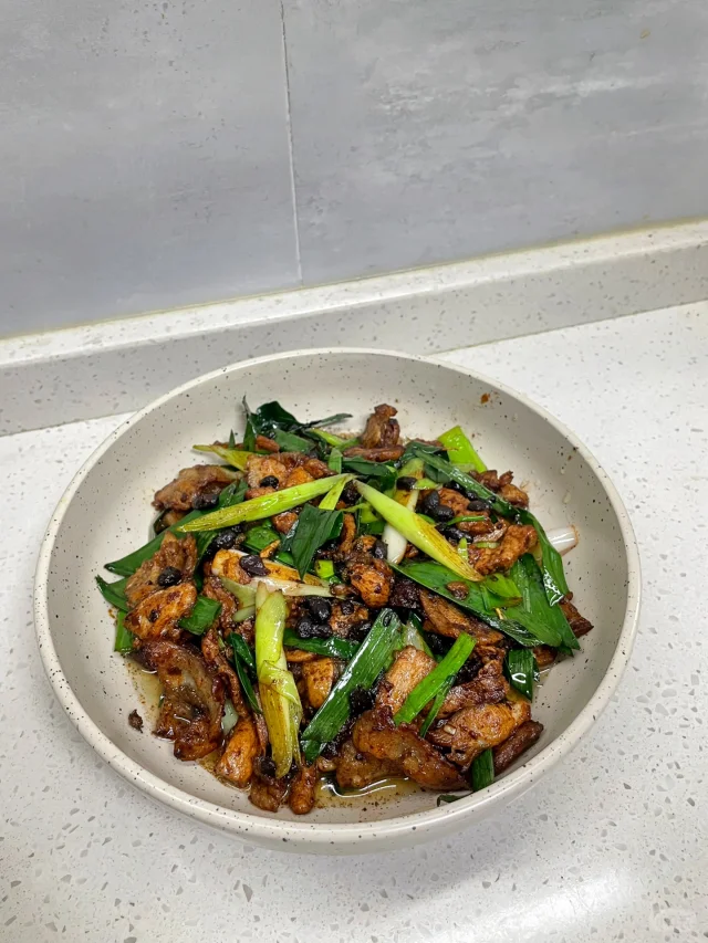 盐煎肉太香了，一看就能干几碗饭的下饭菜🤤
