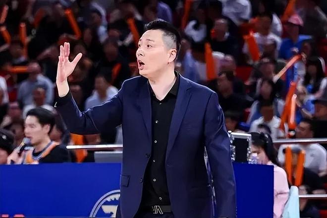 两个大外援缺阵靠什么赢球？卢伟说出心里话，说得很霸气
上海男篮和广厦男篮总决赛第