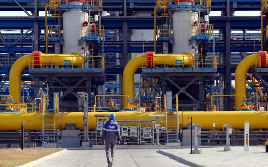 泽连斯基估计要气疯了，随着美国开始打伊朗，油价、天然气价格都已经不断飙升，这对俄