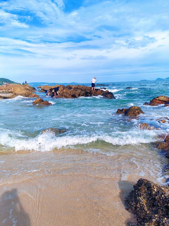 五一别去人挤人❗这两个玻璃海滩更值得去❗