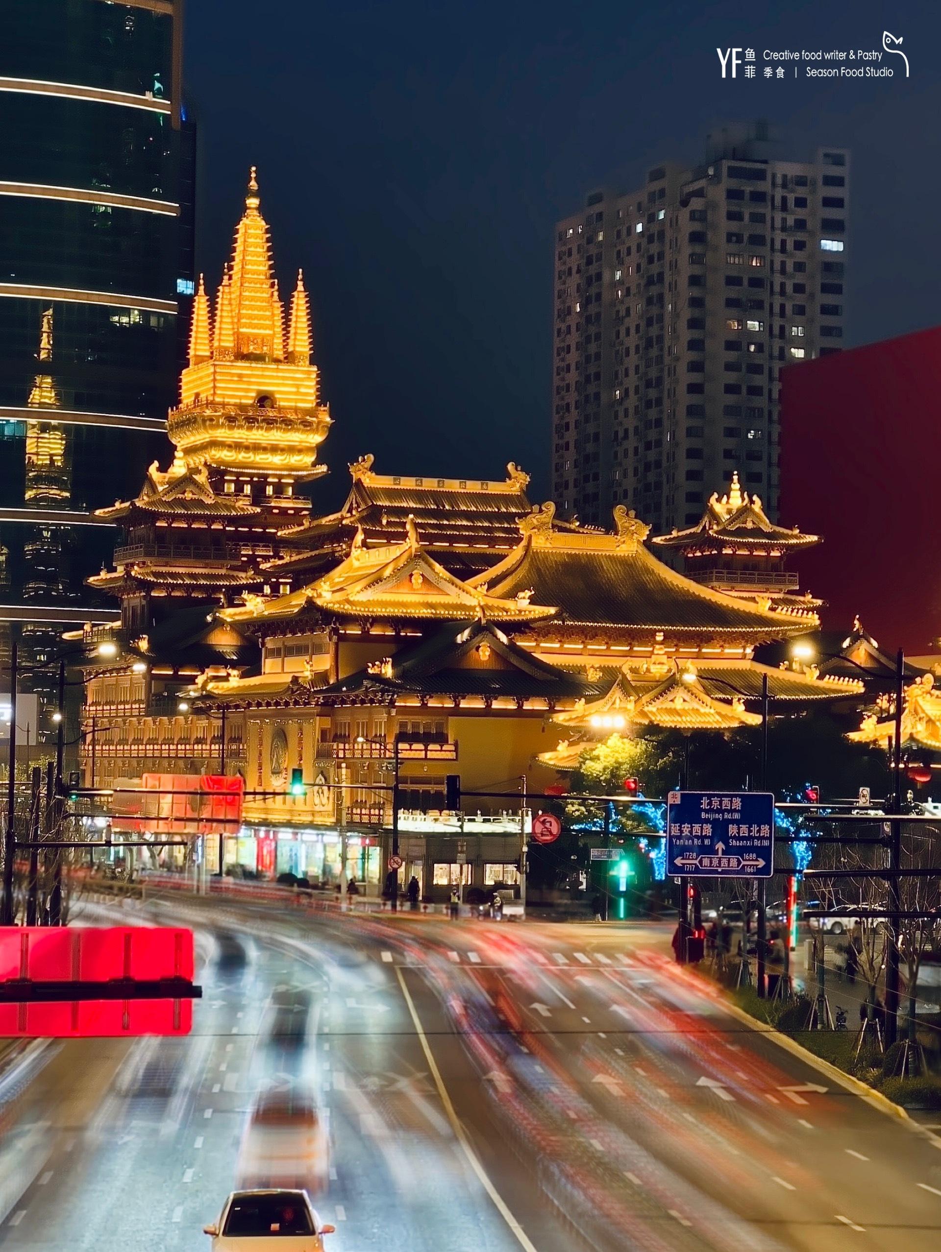 只需3秒‼️手机拍出相机📷级百万夜景之前一直看到有摄影大师推荐这个场景，不过看