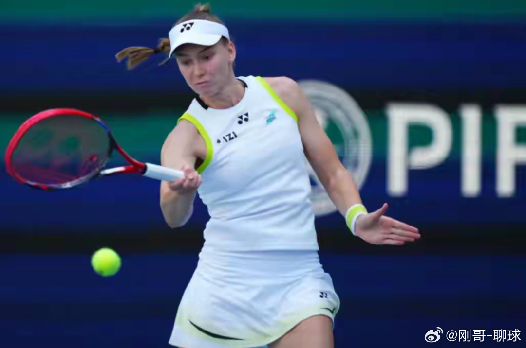 巅峰对决！萨巴伦卡2-0横扫莱巴金娜，11连胜挺进迈阿密决赛萨巴伦卡2比0莱巴金