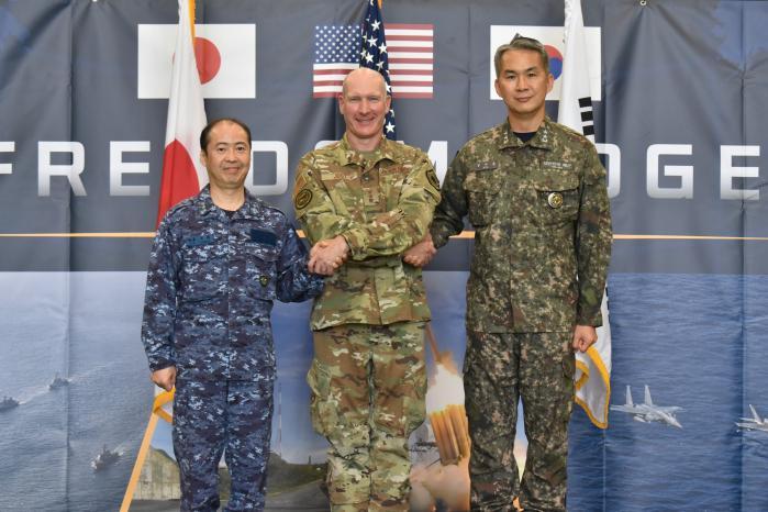 美日韩三国进行“自由之刃”联合军演，从9月7日开始，将持续到11日，地点在济州岛
