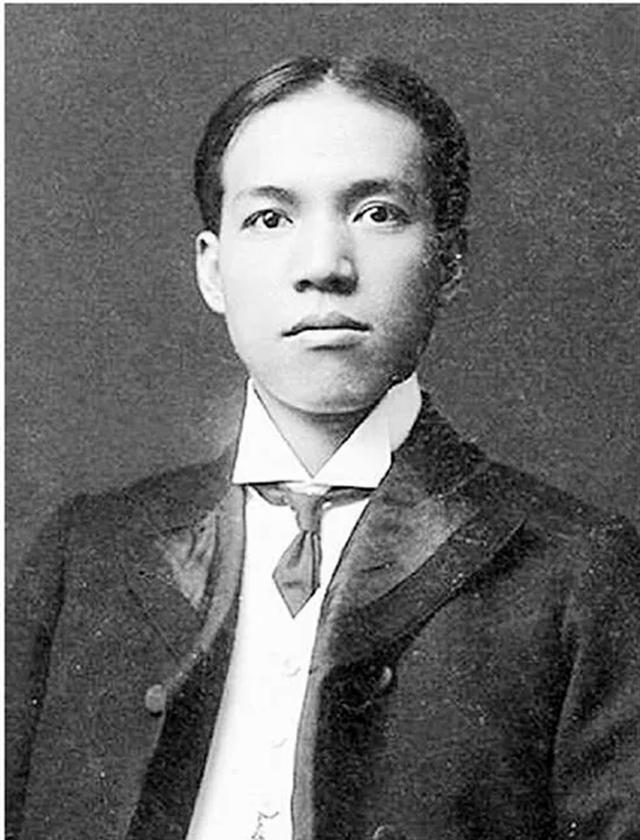 1903年，梁启超在妻子安排下，迎娶17岁的王桂荃。圆房当晚，梁启超，“娶你可以