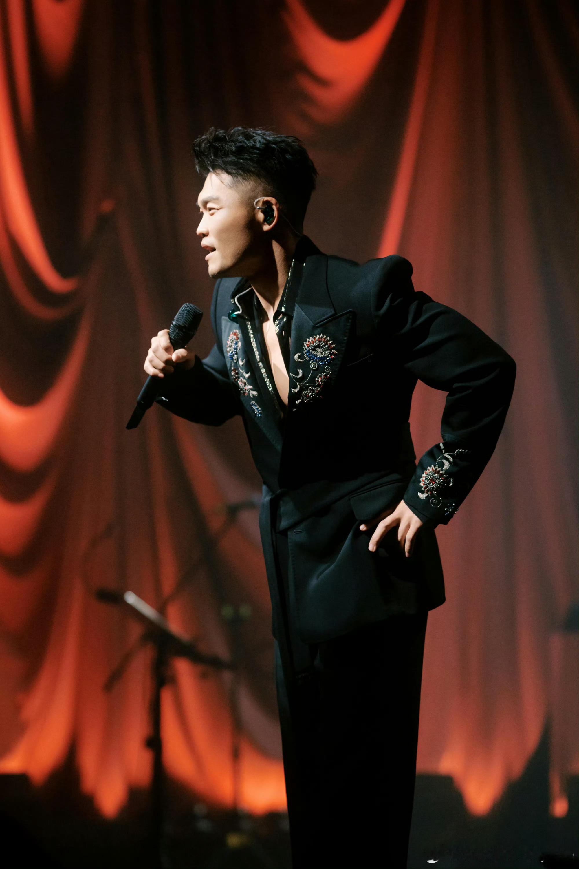 团战英雄！李玖哲 盛宇 艾热杀进了TOP3中！说唱巅峰对决2026