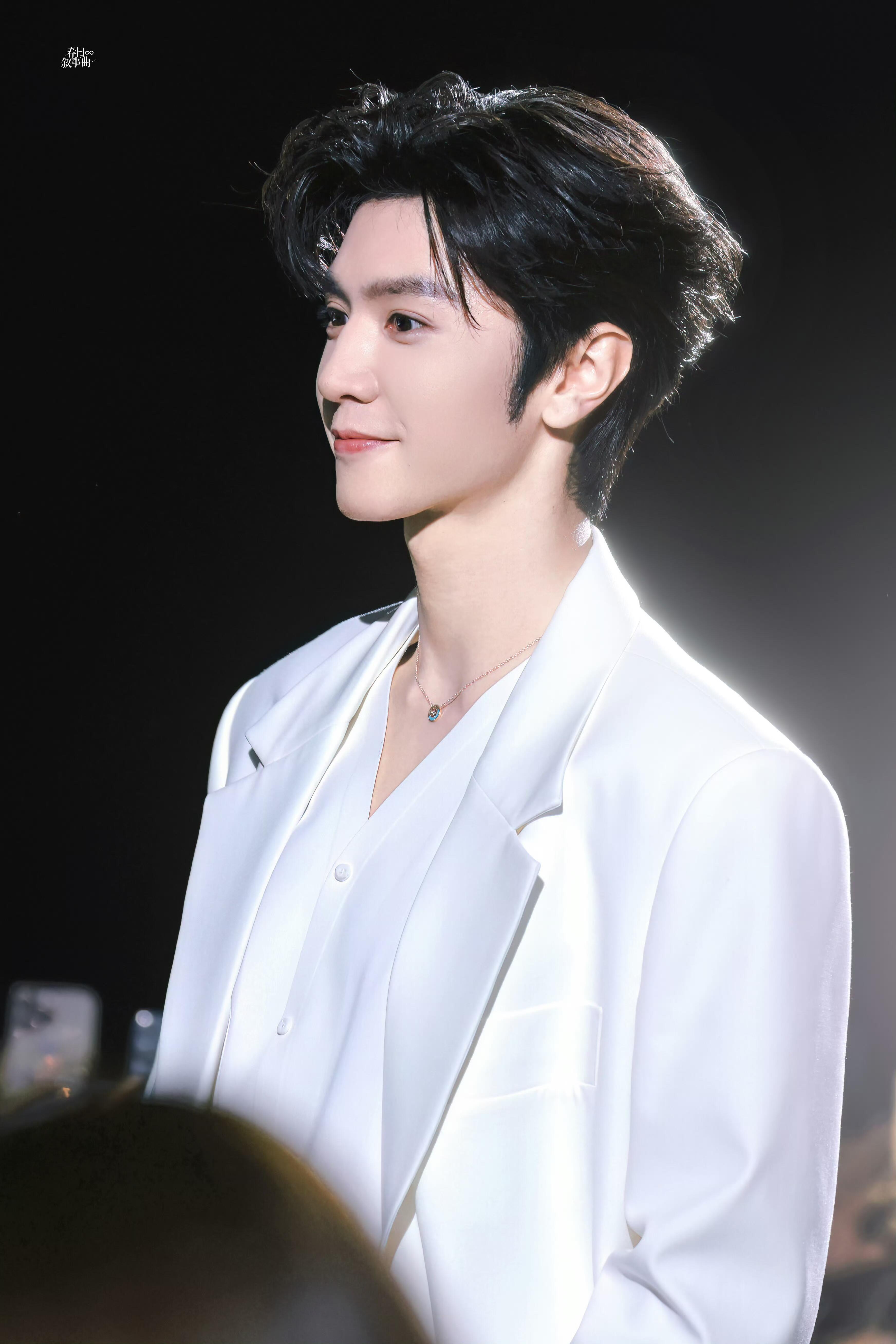 陈哲远 今日泰国品牌活动路透生来就是大明星具象化。。。 