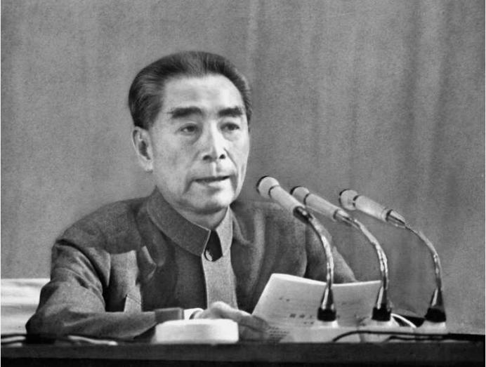 今天，想念周总理。

一提这个名字，心里头就暖，就敬。他好像没走远，还在我们中间