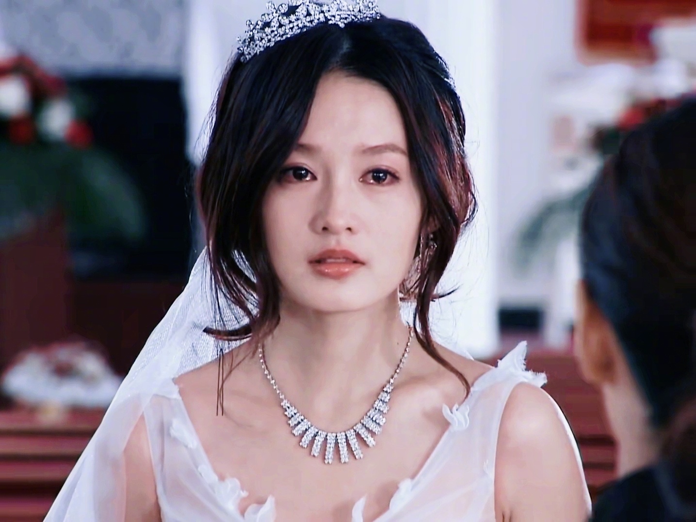 说到狗血剧，有没有人记得《璀璨人生》？何润东一番男主没错，女主李沁从头惨到尾，只