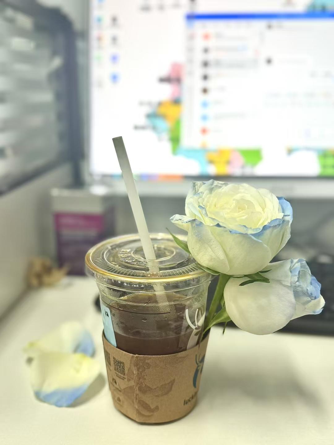 谁说七夕节只有爱情甜我们公司的奶茶更甜😄盘点被爱意投喂的时刻 ​​​