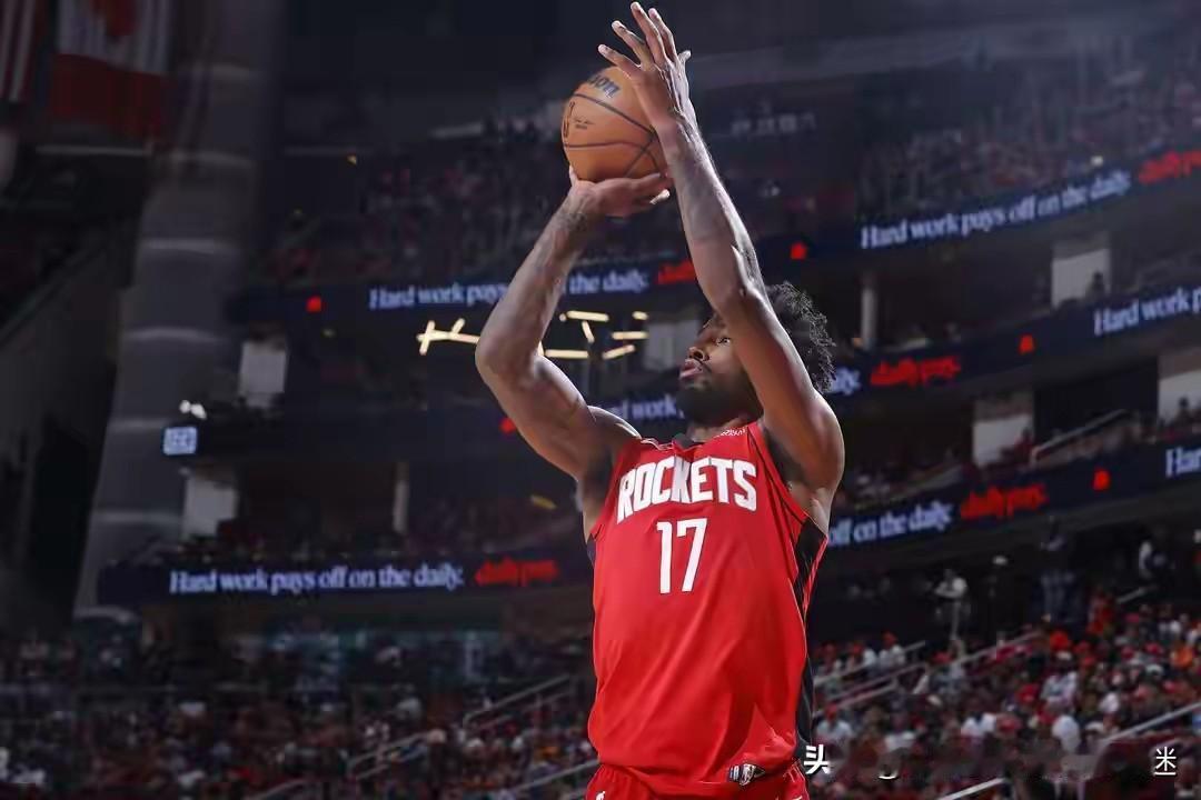 乌杜卡给塔里伊森穿小鞋，导致现在的伊森发挥失常。