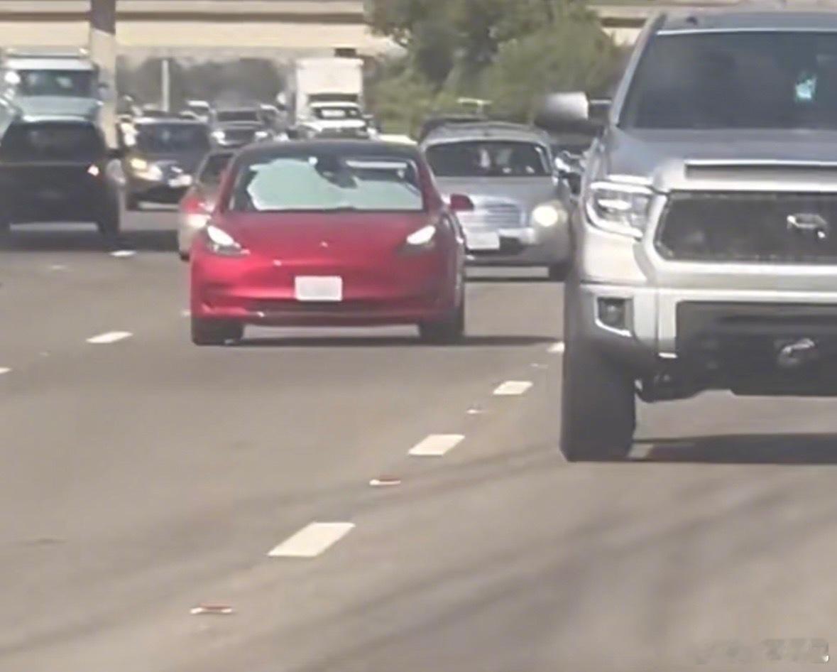 美国人对特斯拉 FSD 有多自信？一张图说明了......你们敢吗？