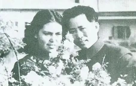 1939年，去苏联学习的刘亚楼，突然得知，自己在延安的妻子凌漪竟然和一位红军干部