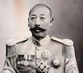 1936年，袁世凯的女儿大婚，进入洞房后，新郎兴致全无，怒骂新娘：“你个残花败柳