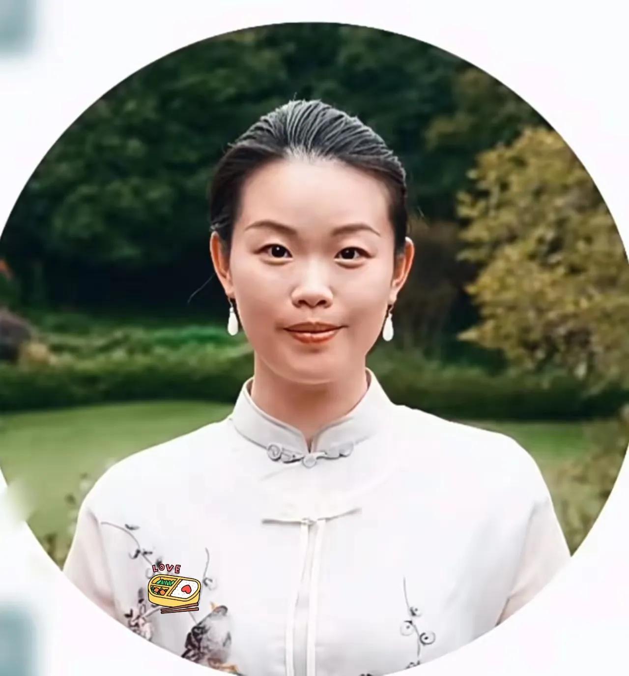 南京博物院这波操作，真的让人越想越后怕！研究兰花病毒的生物学硕士徐莺，说跨界就跨