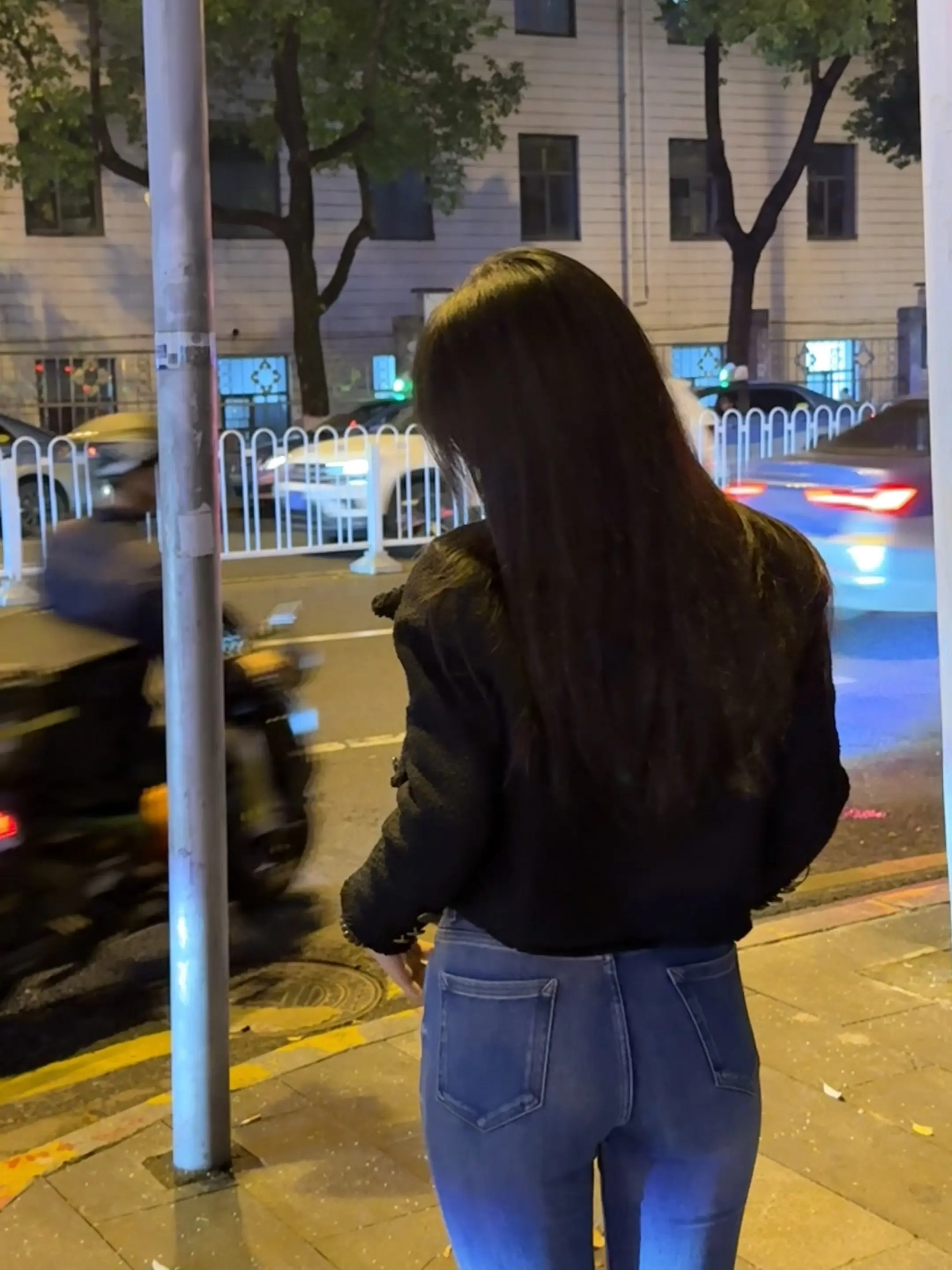 不强求