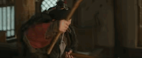 高卿尘逐玉出场三集被打6次  看完逐玉直接被高卿尘圈粉，又惨又搞笑的满地，每一次