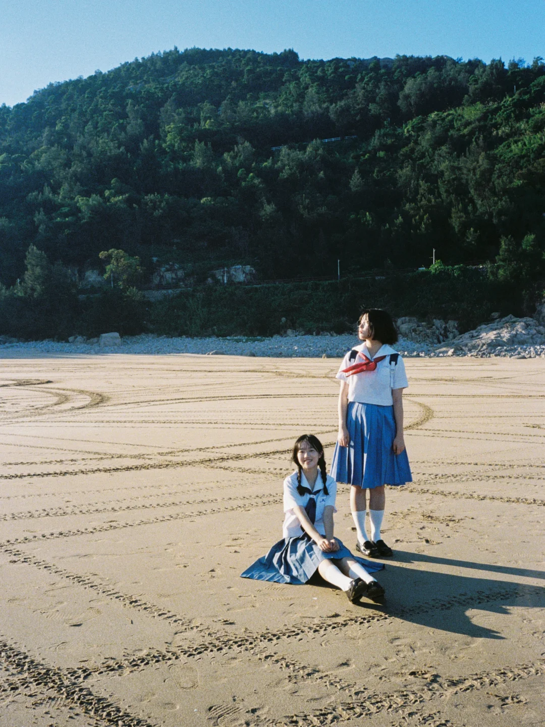 “阳光里有我们的形状”