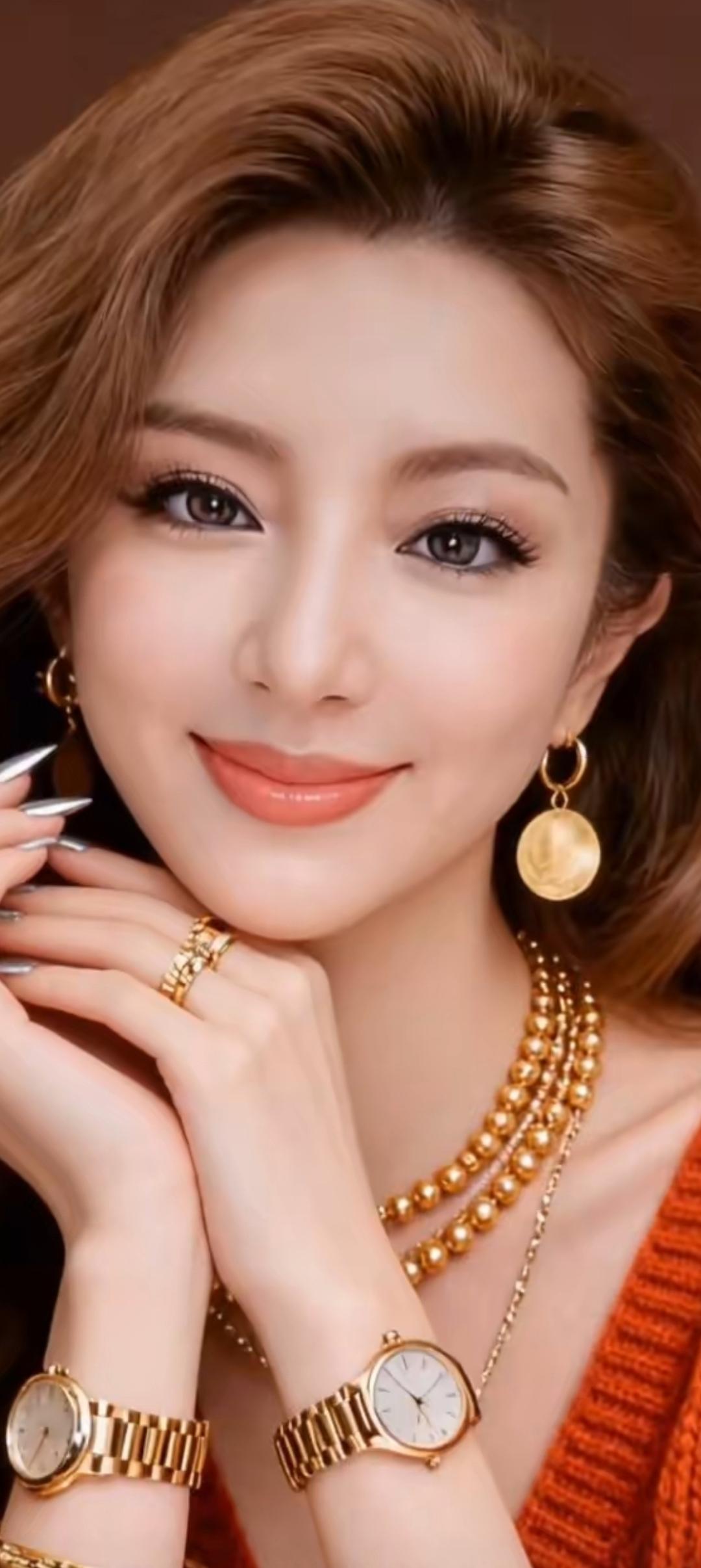 优雅气质，金饰闪耀，时尚穿搭指南💎✨