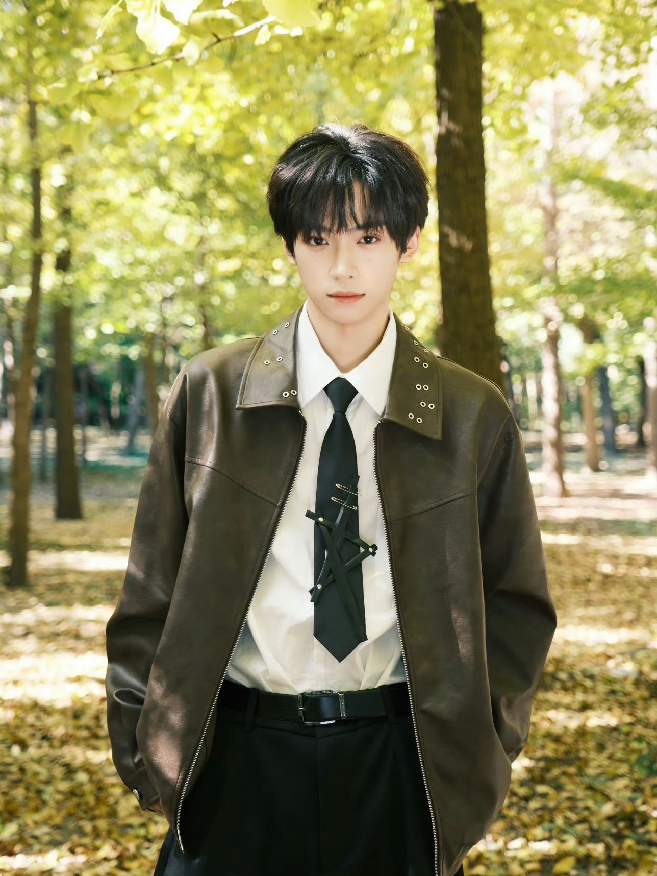 想去小树林偶遇学长想和梓渝学长一起逛校园