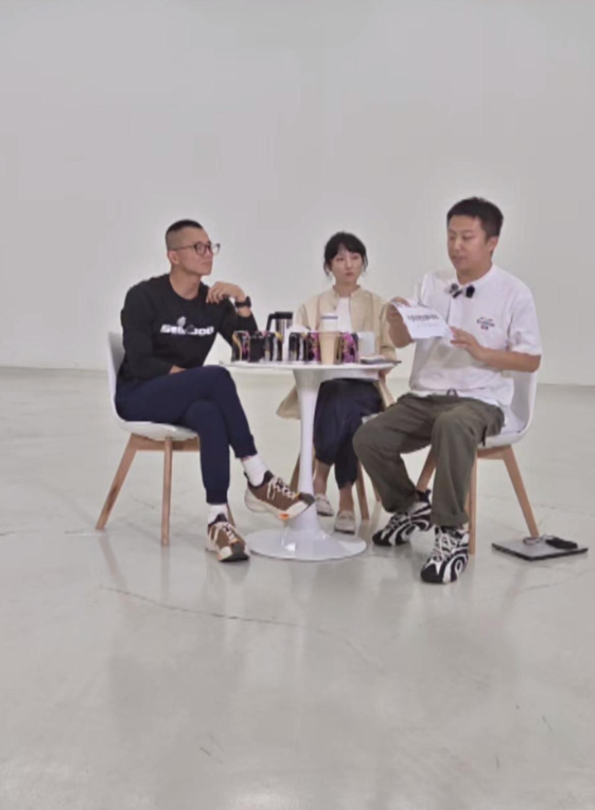 今天，汽车大V陈震在直播间，谈起租小米YU7测评事件时表示，YU7得驾驶静谧性确