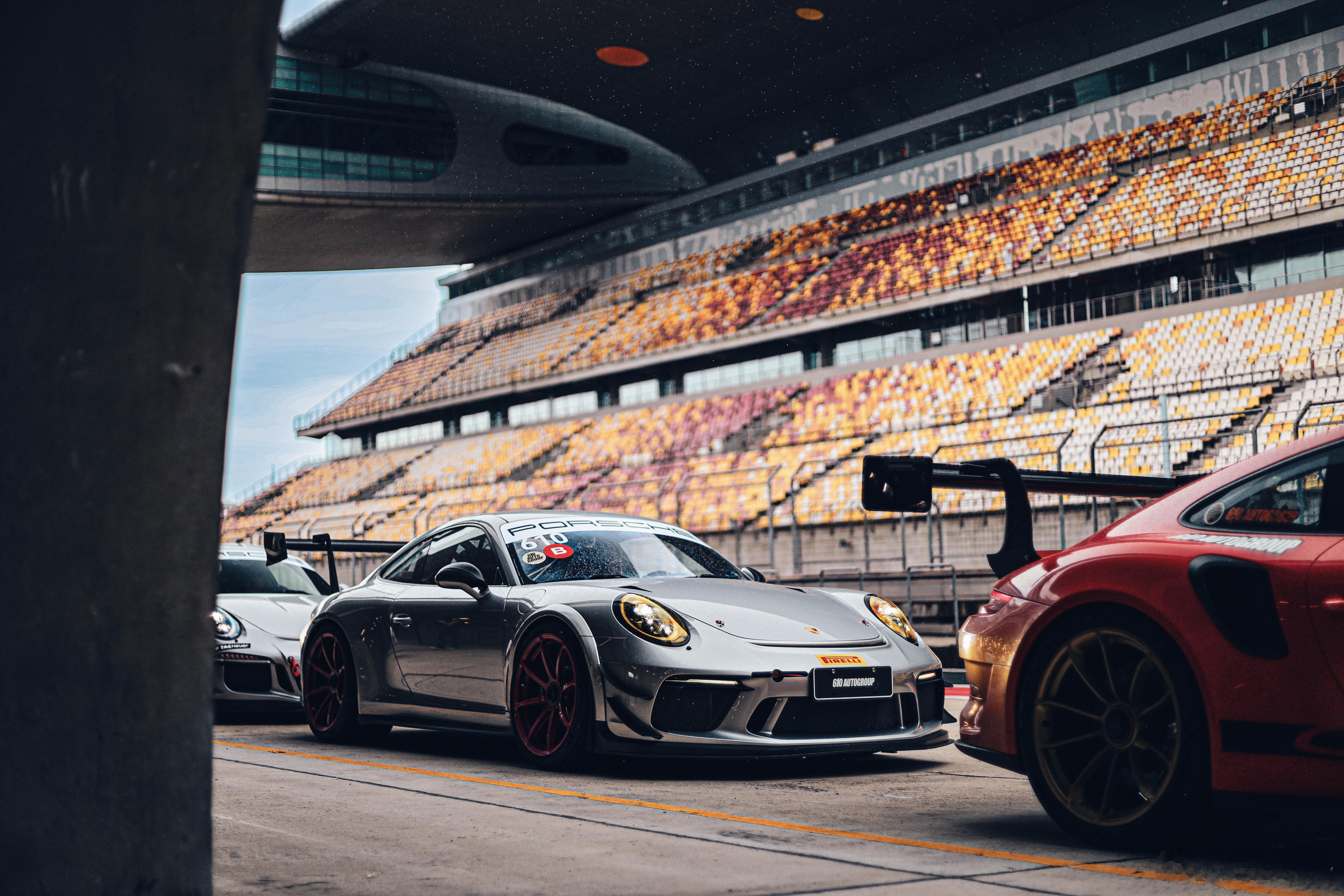 赛道日发车区🚥保时捷911 GT3 GT3RS GT2RS这谁受得了啊[憧憬]