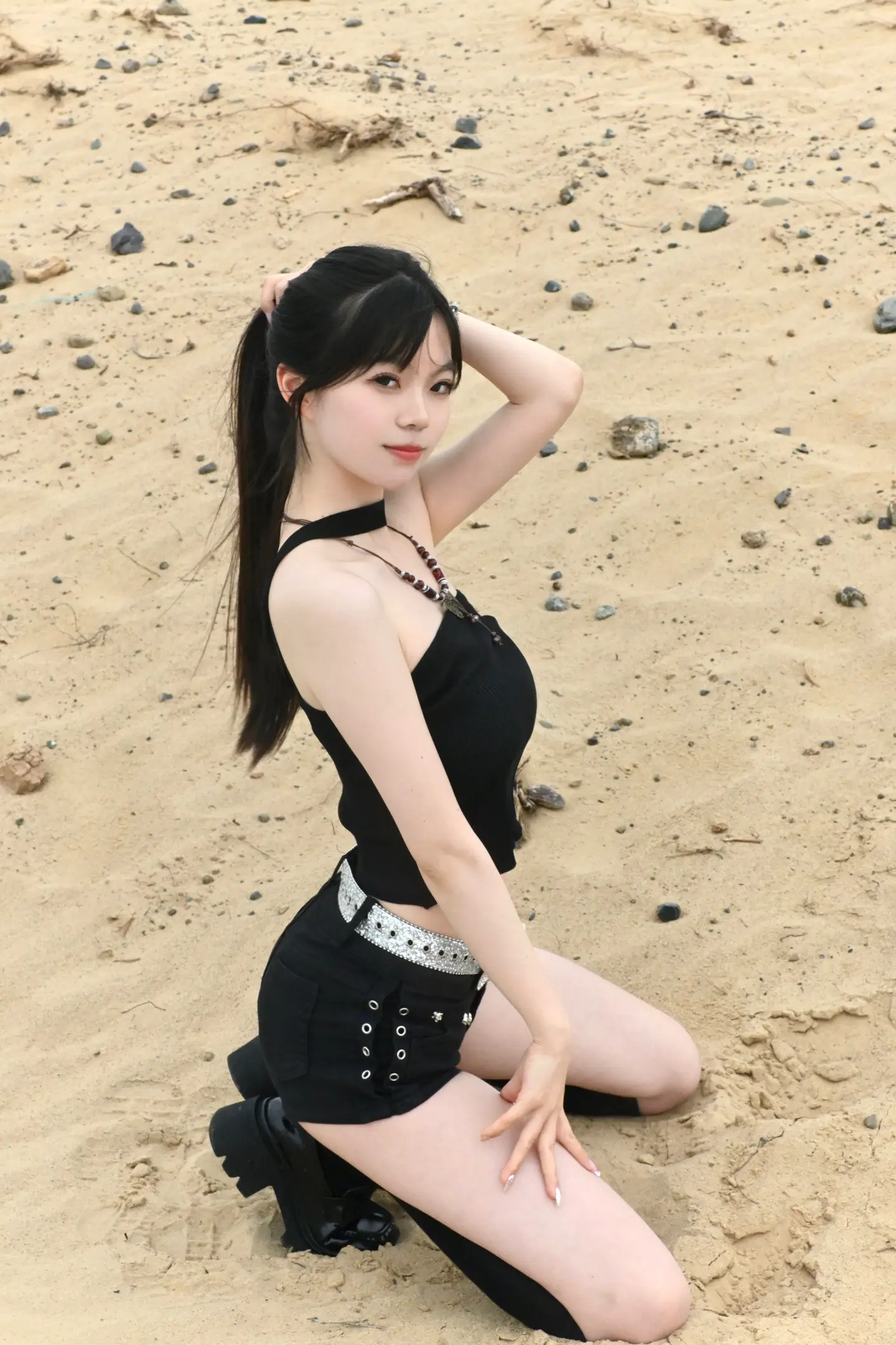 我救自己万万次，铮铮劲草，绝不动摇