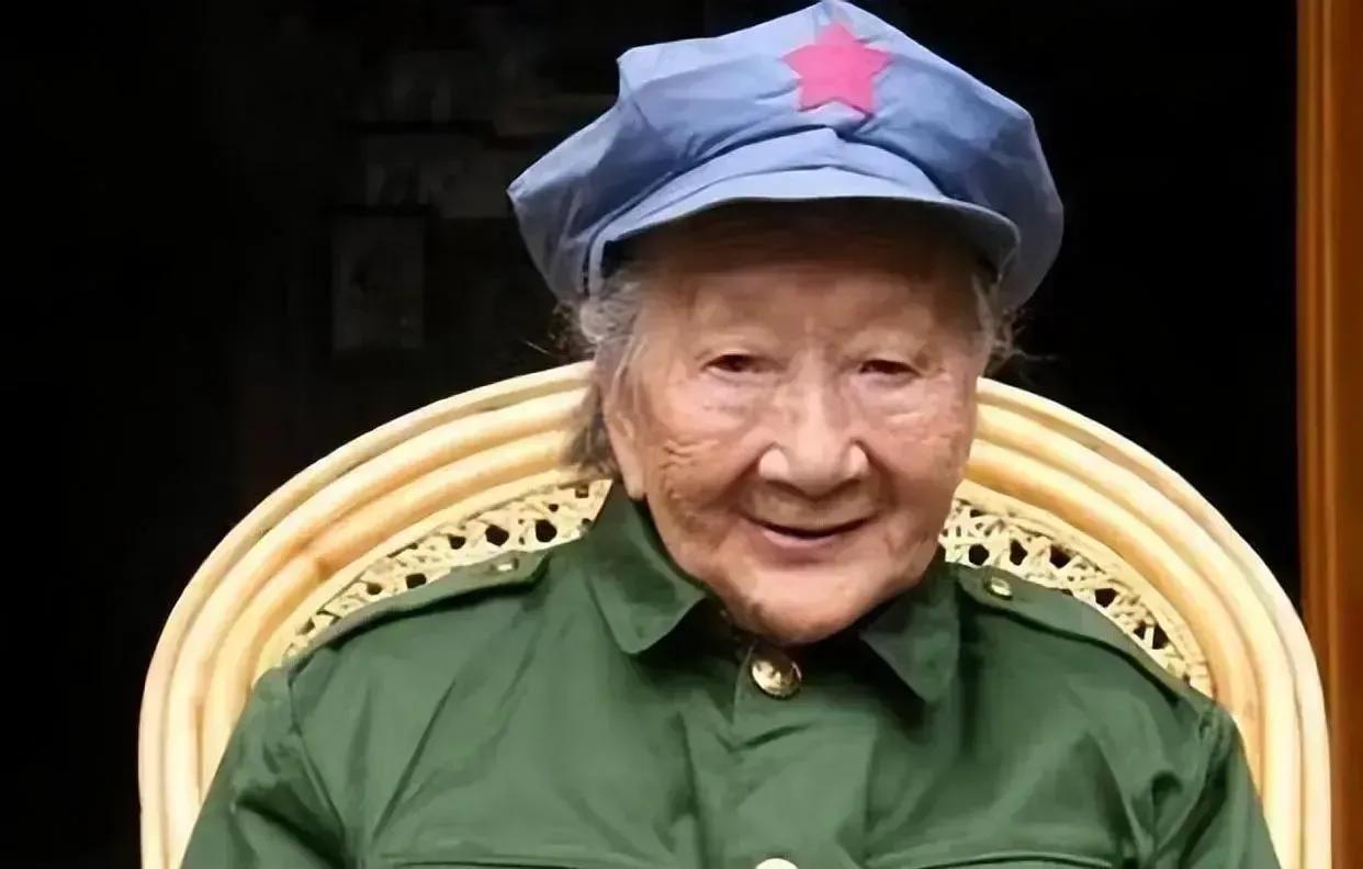 1950年，美女匪首吴珍子在甘肃被俘，面对审问，她心情复杂，对审讯人员说：“唉，