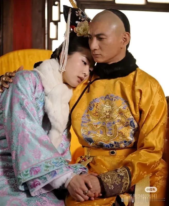 重温《步步惊心》，以前总觉得四爷更懂若曦，直到看到八爷送她去和十四爷成婚那段——