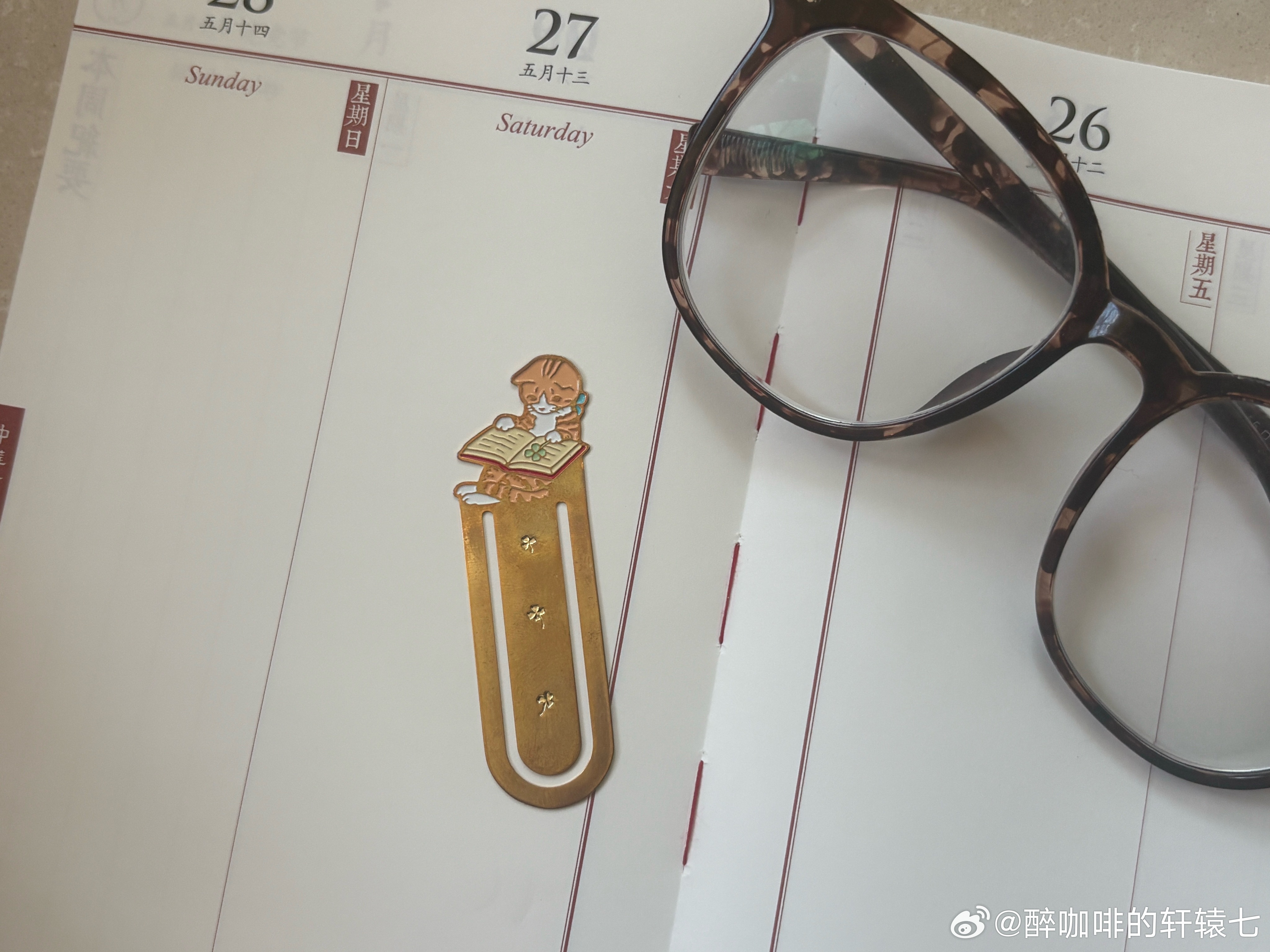 找了很久的书签，今天从书里蹦了出来。书签