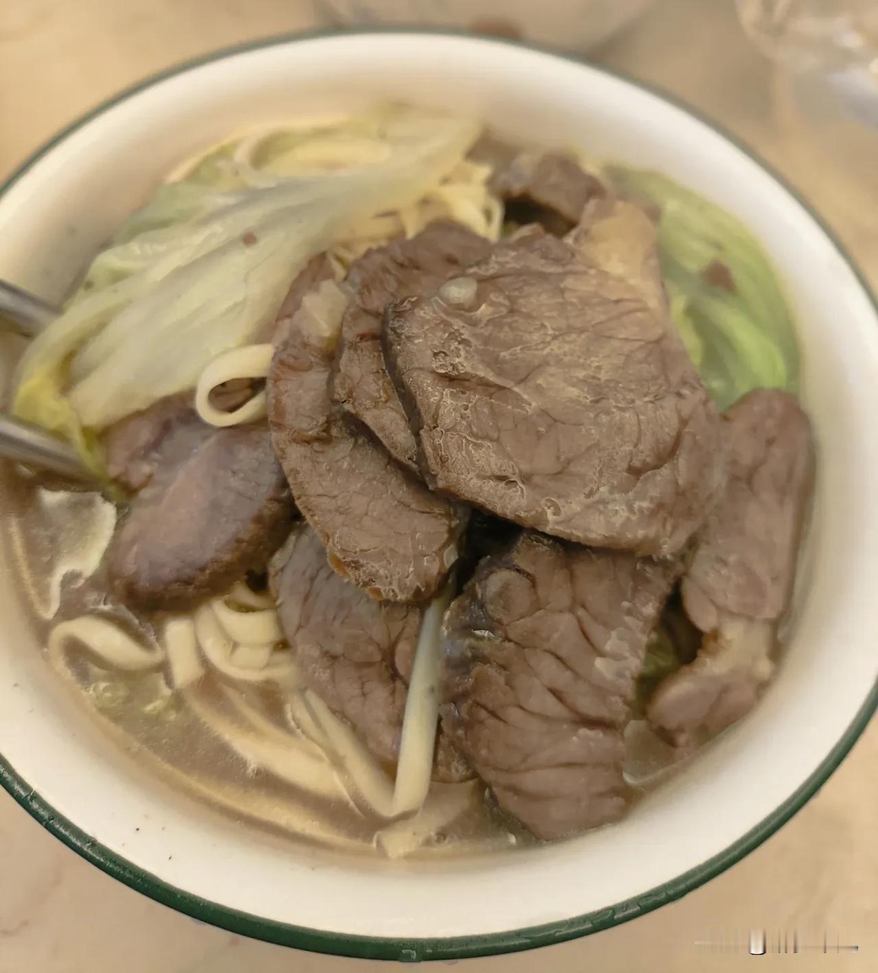 吃点面条
 
搞点牛肉