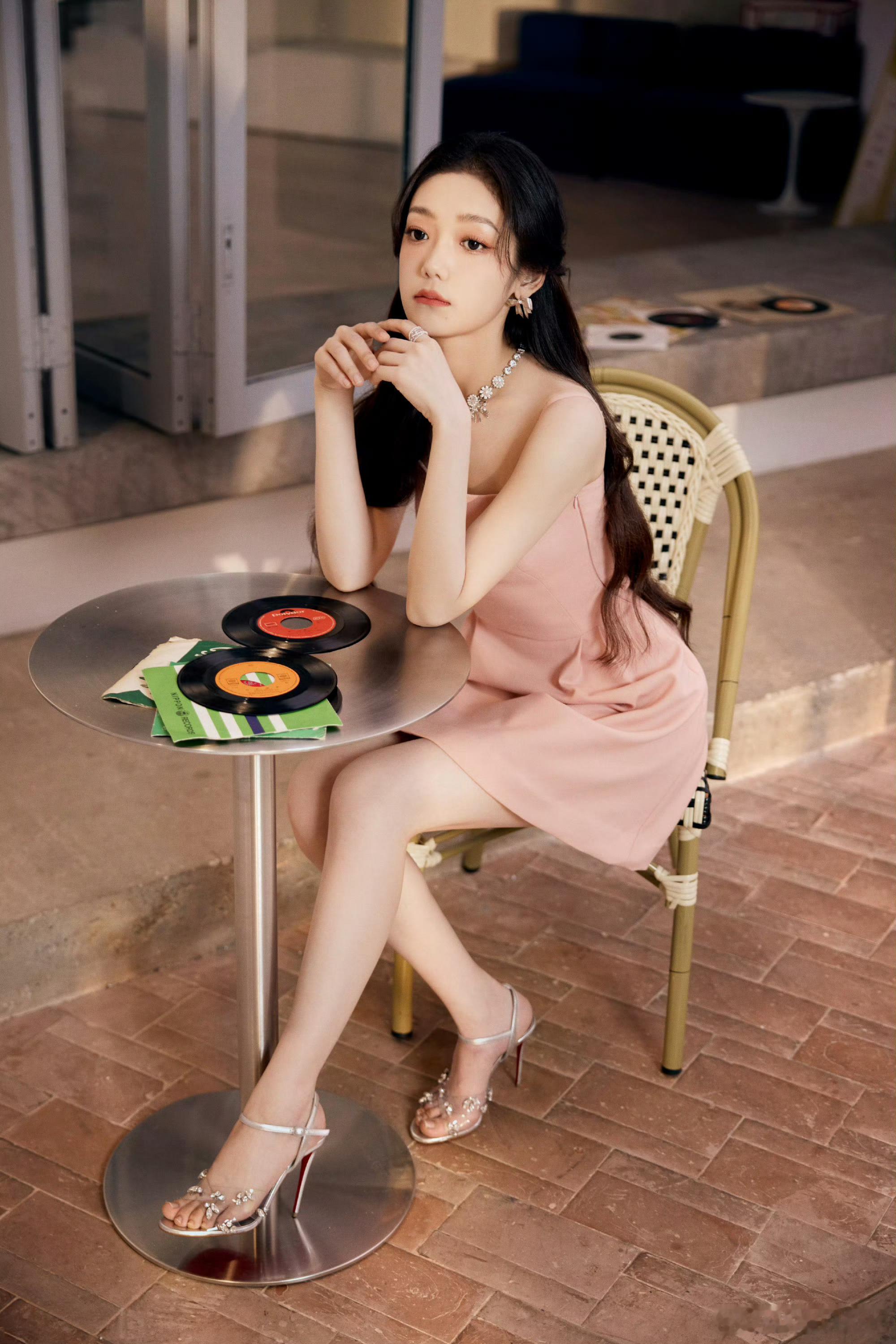 希林娜依高工作要留痕希林娜依高江苏卫视春晚幕后自曝抓马舞台经历！彩排射箭百发百中