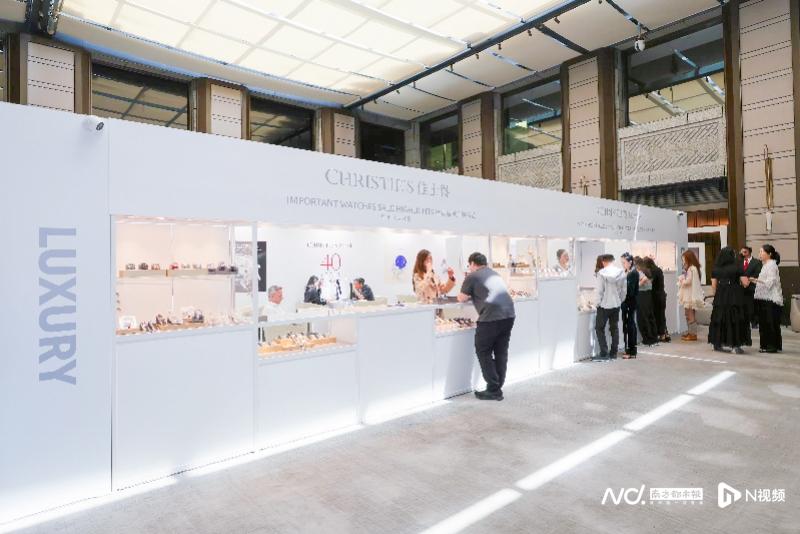 “傲世莹翠”领衔，佳士得香港雅逸精品系列春拍北京预展举办
