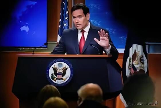 12月22日，鲁比奥对媒体说:“我们并不担心因为扣押委内瑞拉油轮而与中俄发生冲突