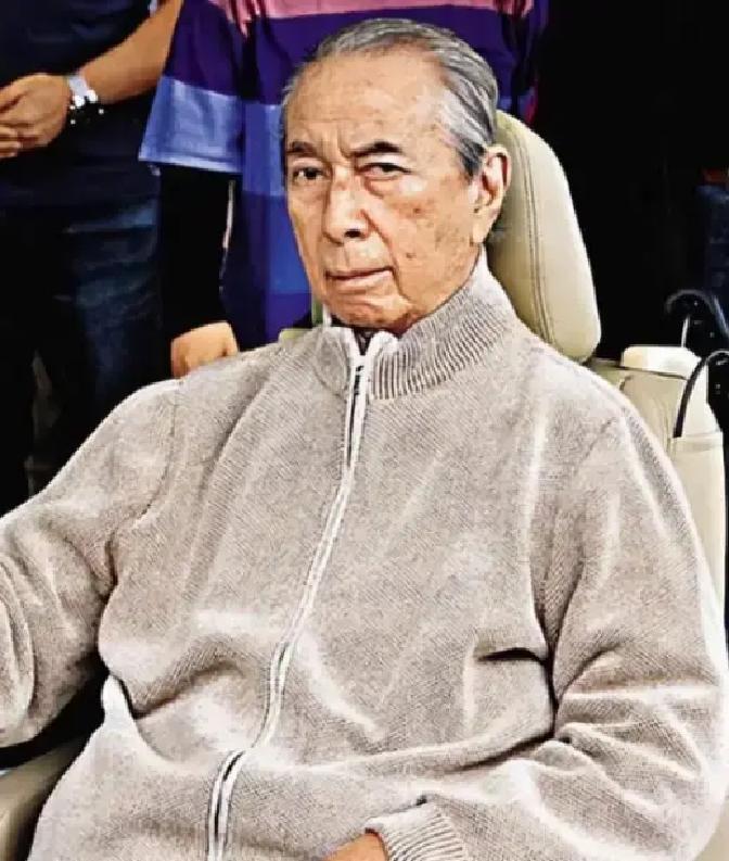 何鸿燊的晚年，一直是圈内最大的未解之谜之一！2009年，88岁的他全身脏器就已经
