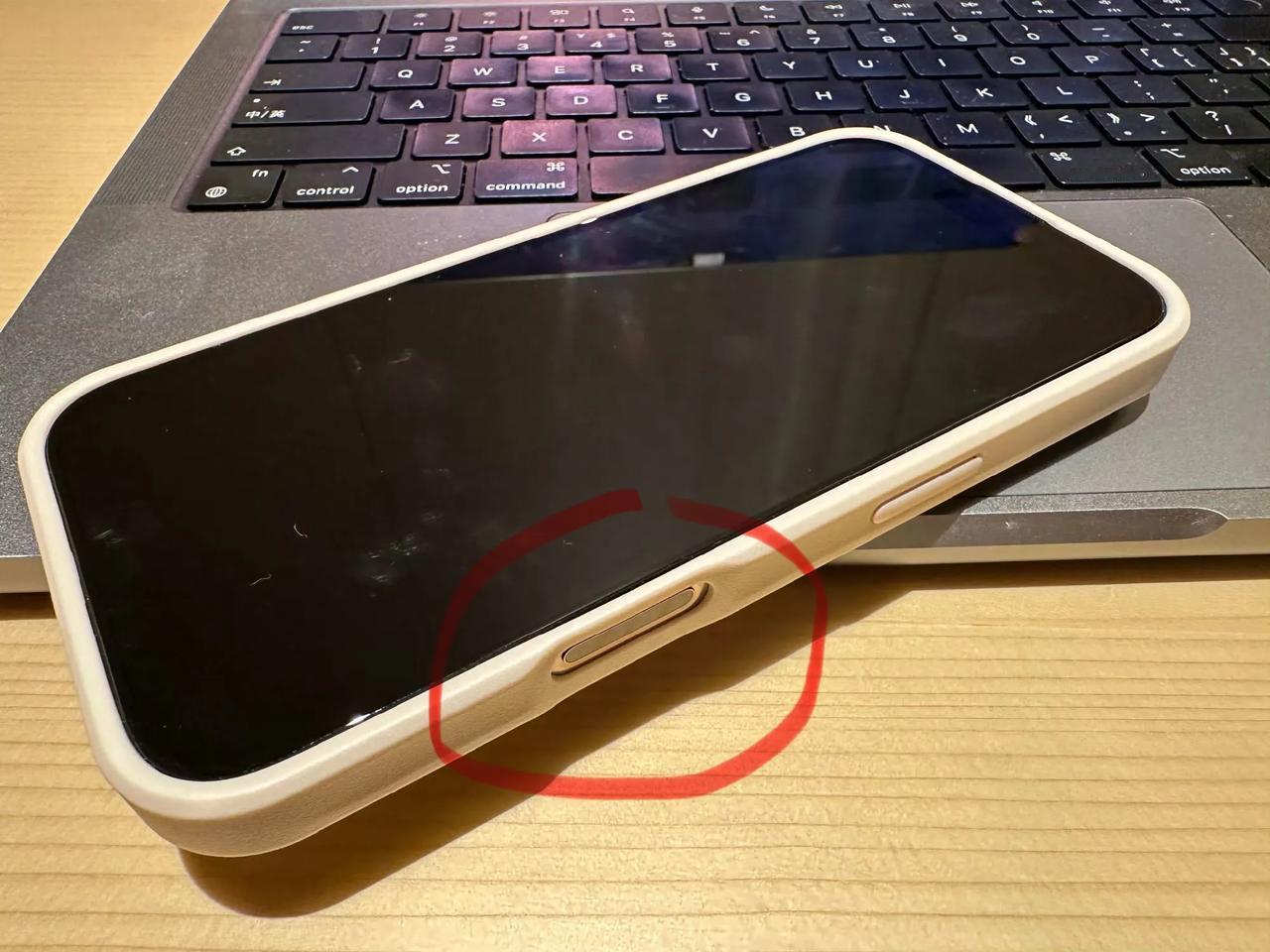 再吐槽一次，iPhone 16这个拍照快捷键设计太脑残了！不好用我不用也就算了，