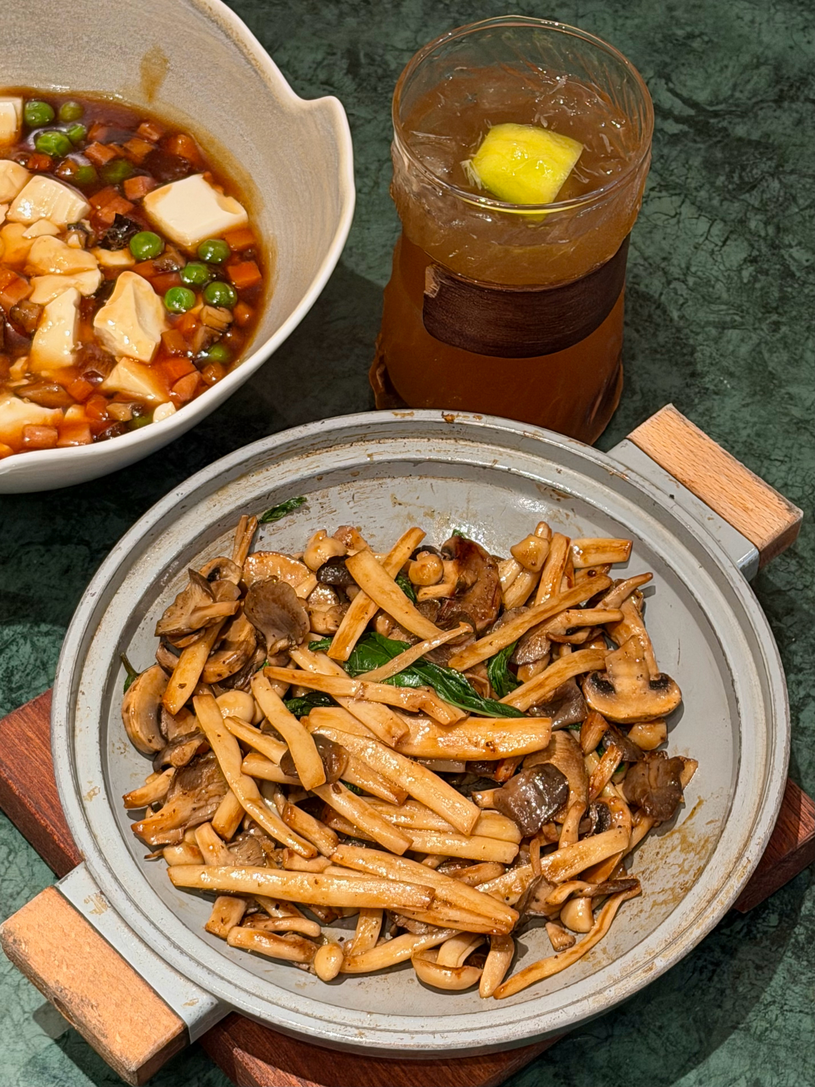 南京百家湖！！真正好吃的蔬食料理！！ 江宁金鹰四楼新开的蔬食料理🥢好吃无负担～