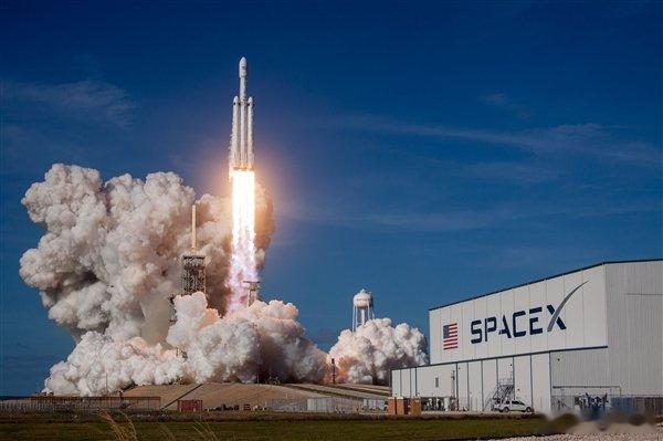 【SpaceX正式完成750亿美元史上最大IPO：马斯克正式成为人类首位万亿富翁