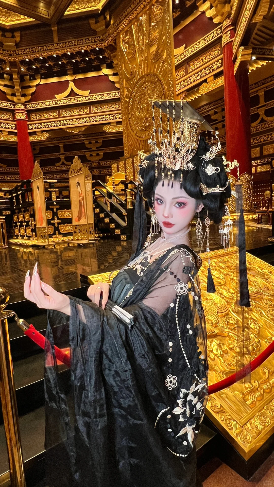 重生之我在洛阳当女帝！这装造太值了