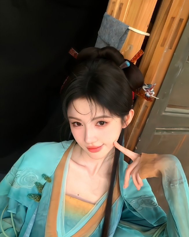 鞠婧祎 jjy鞠婧祎苏绿夏 远大前程 星光万顷 你向北向南向西向东 而我只向你