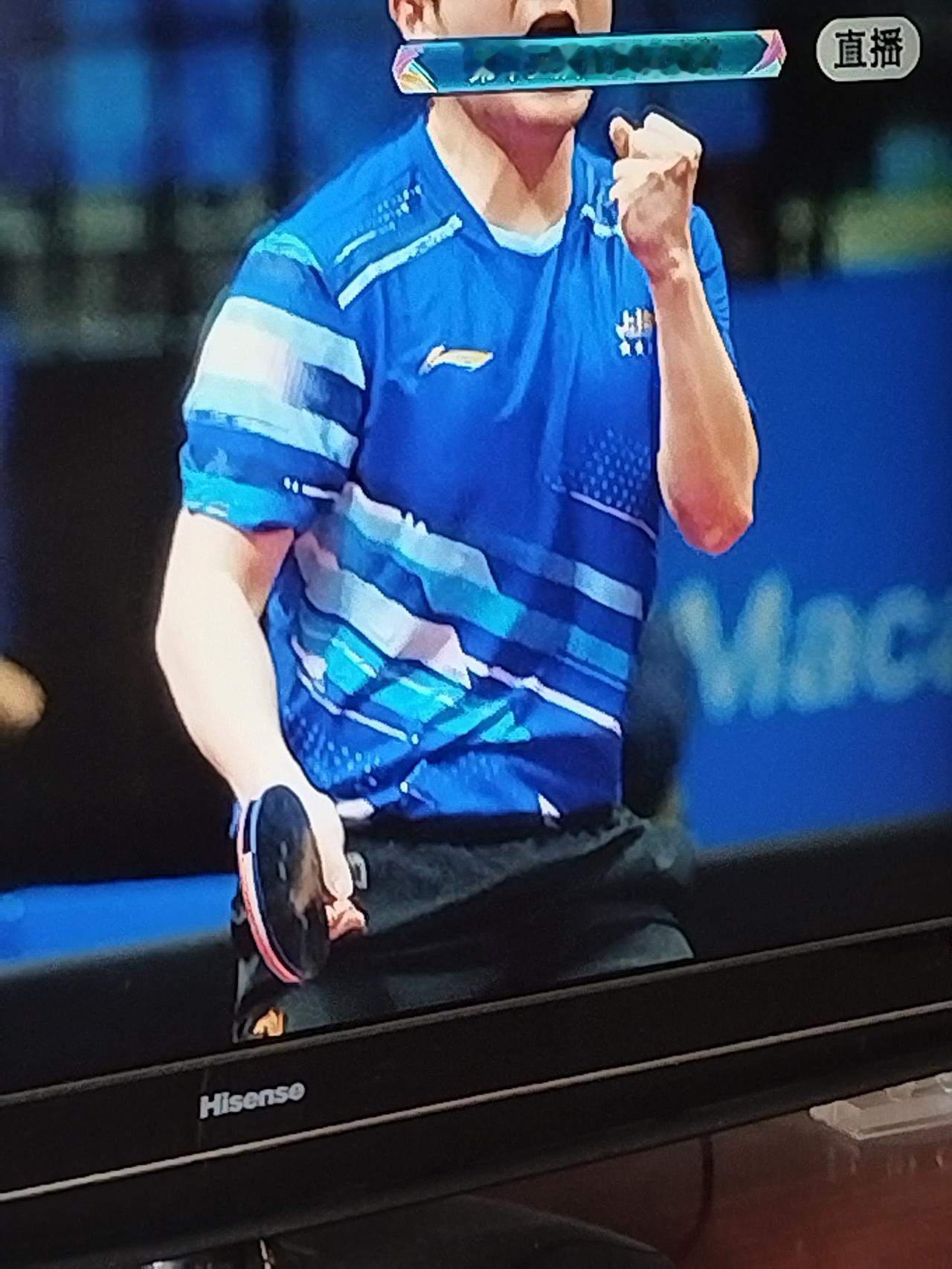 樊振东还是最棒的。在刚刚结束的全运会乒乓球男子单打半决赛的一场比赛中。樊振东4: