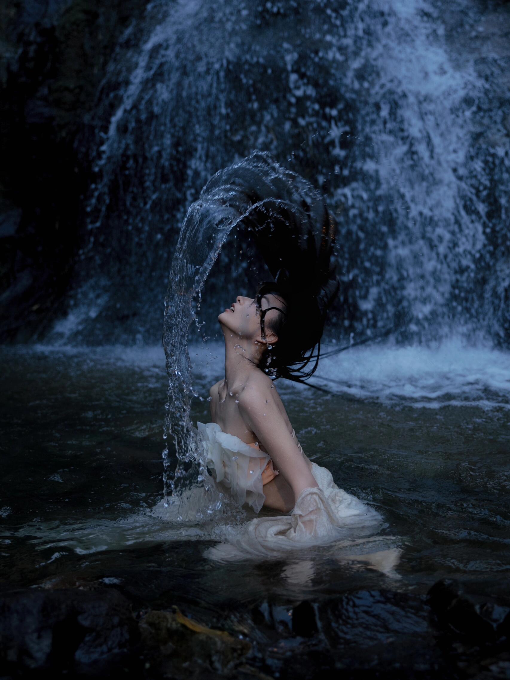 水下的小姐姐 ​​​