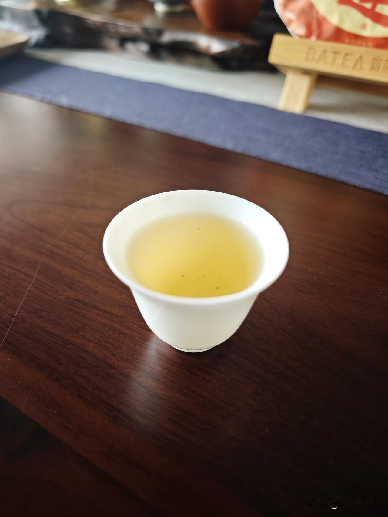 采茶、做茶、泡茶、喝茶、存茶，为什么与茶有关的行为都要一个好天气？

茶，这片源