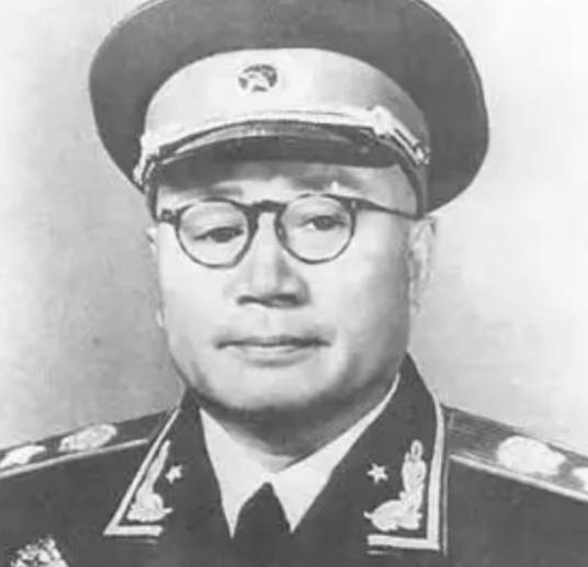 1986年10月7日，刘伯承在北京病逝。他临终前对妻子和孩子说：“杀害小华北的凶