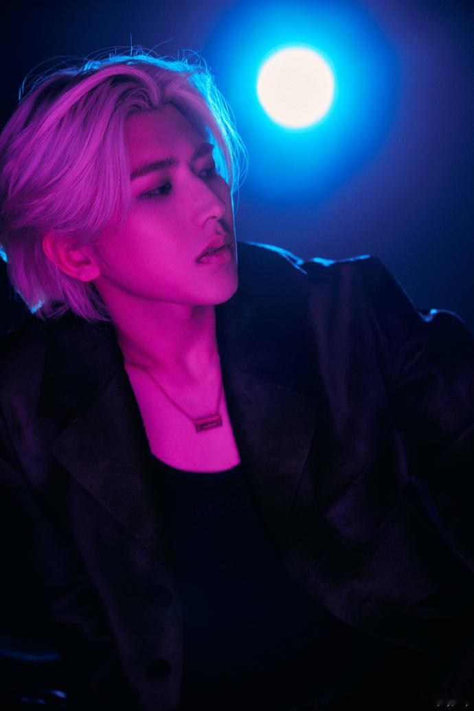 #蔡徐坤又比1了# 永远在"1"起 他还是他 初心从未变过！​期待蔡徐坤解锁更多