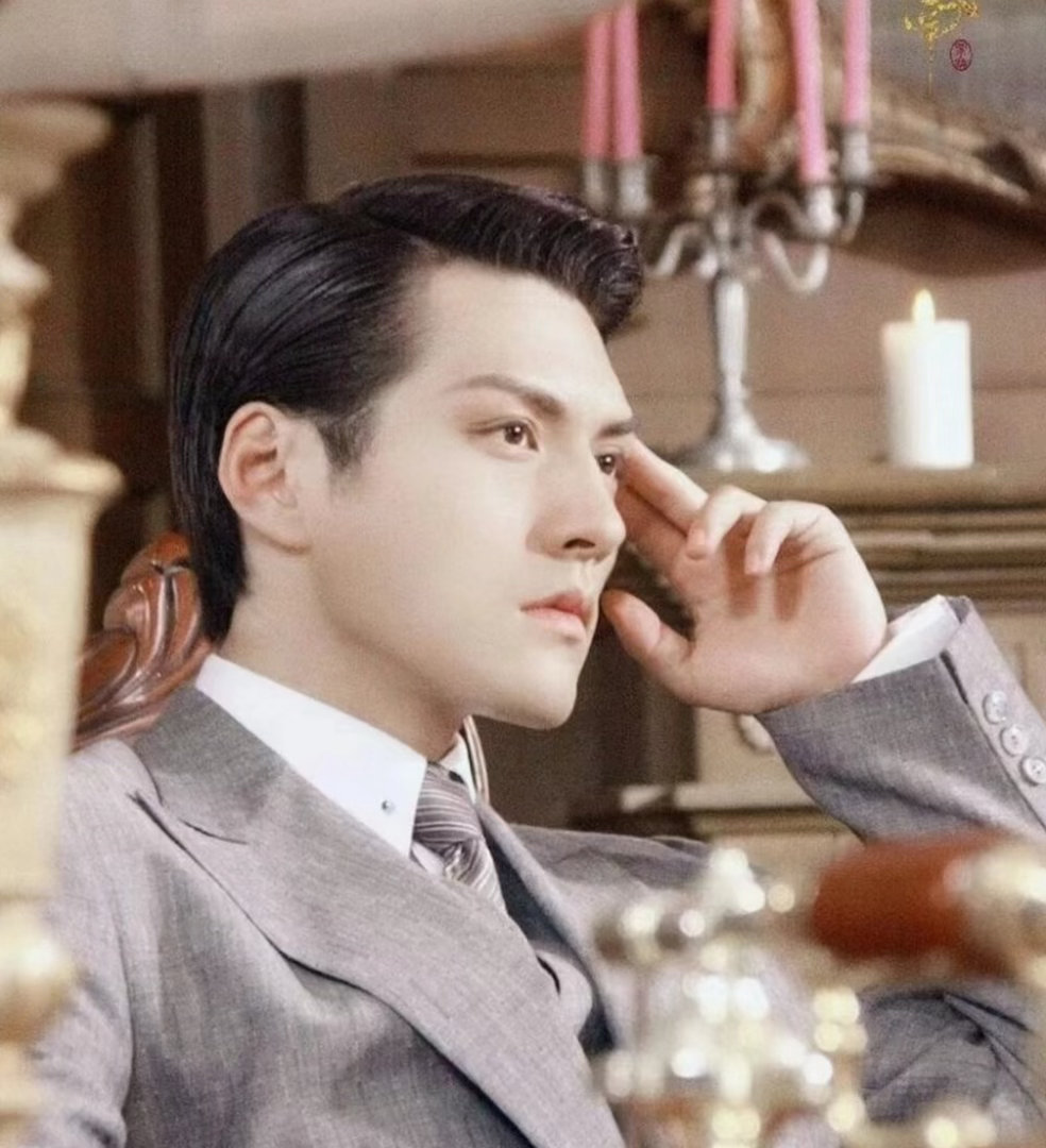 严屹宽自曝错过出演繁花机会严屹宽曾错过繁花出演机会主咖和Ta的朋友们 万万没想到