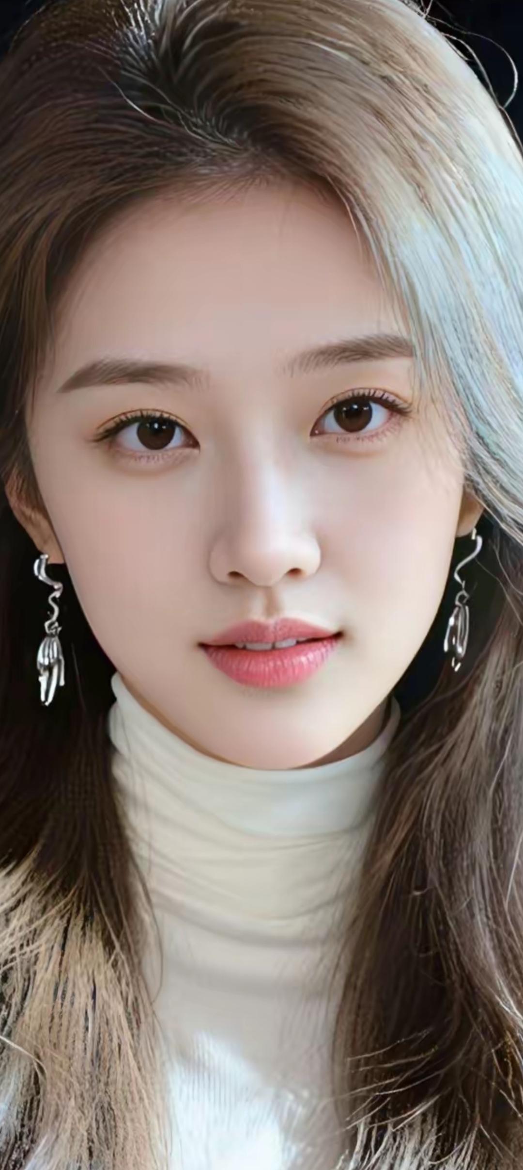 温柔甜美的白衣少女，散发着优雅与魅力。