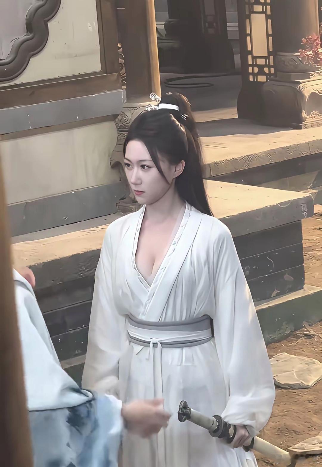 如今电视剧为博收视毫无底线，露骨程度直逼禁片！ ​​​