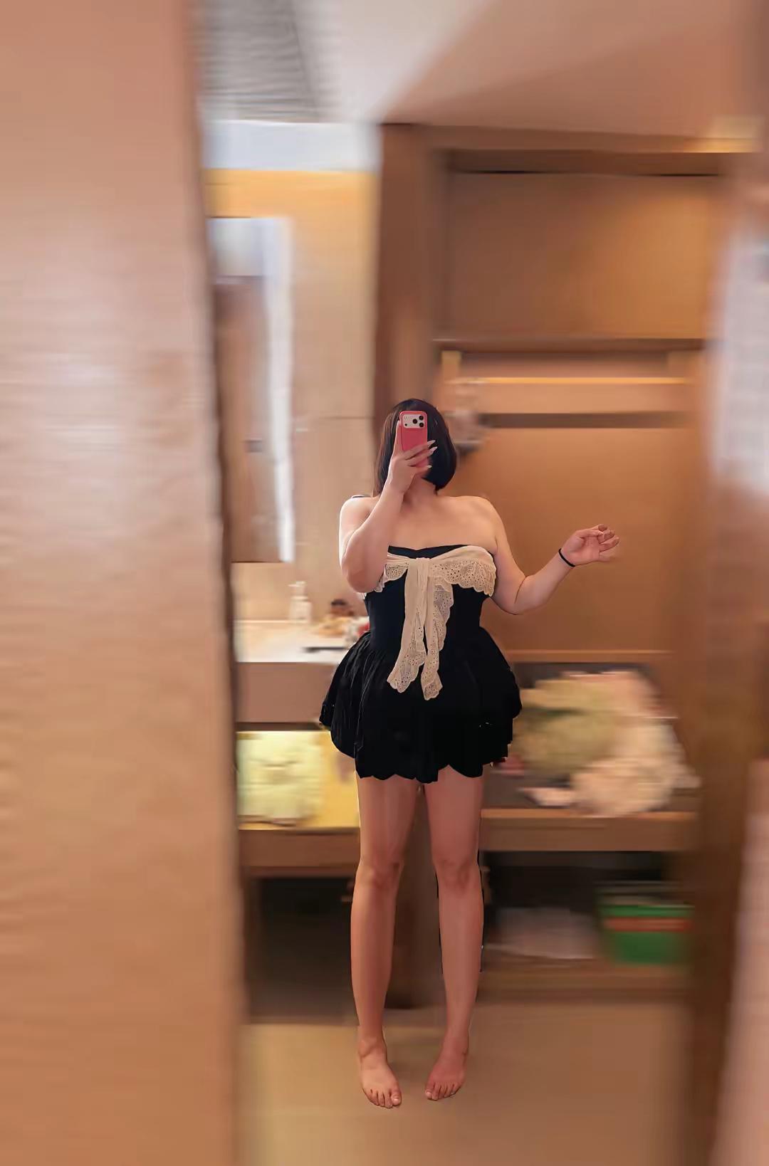 果然又圆了 体重自由穿搭 微胖女生如何get辣妹风 肉肉女孩小裙裙 穿衣自由不被