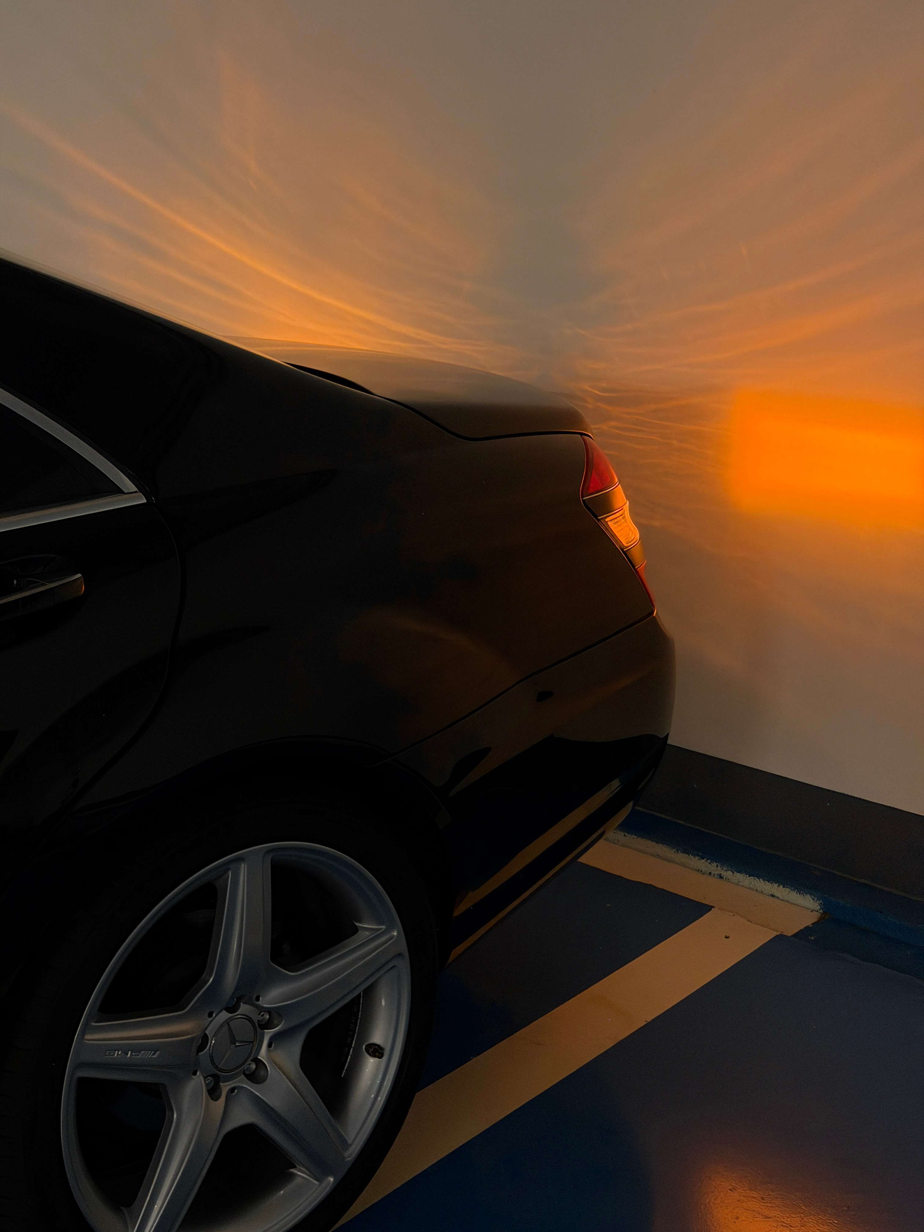 奔驰S这灯影 好像翅膀汽场全开奔驰s级日常分享