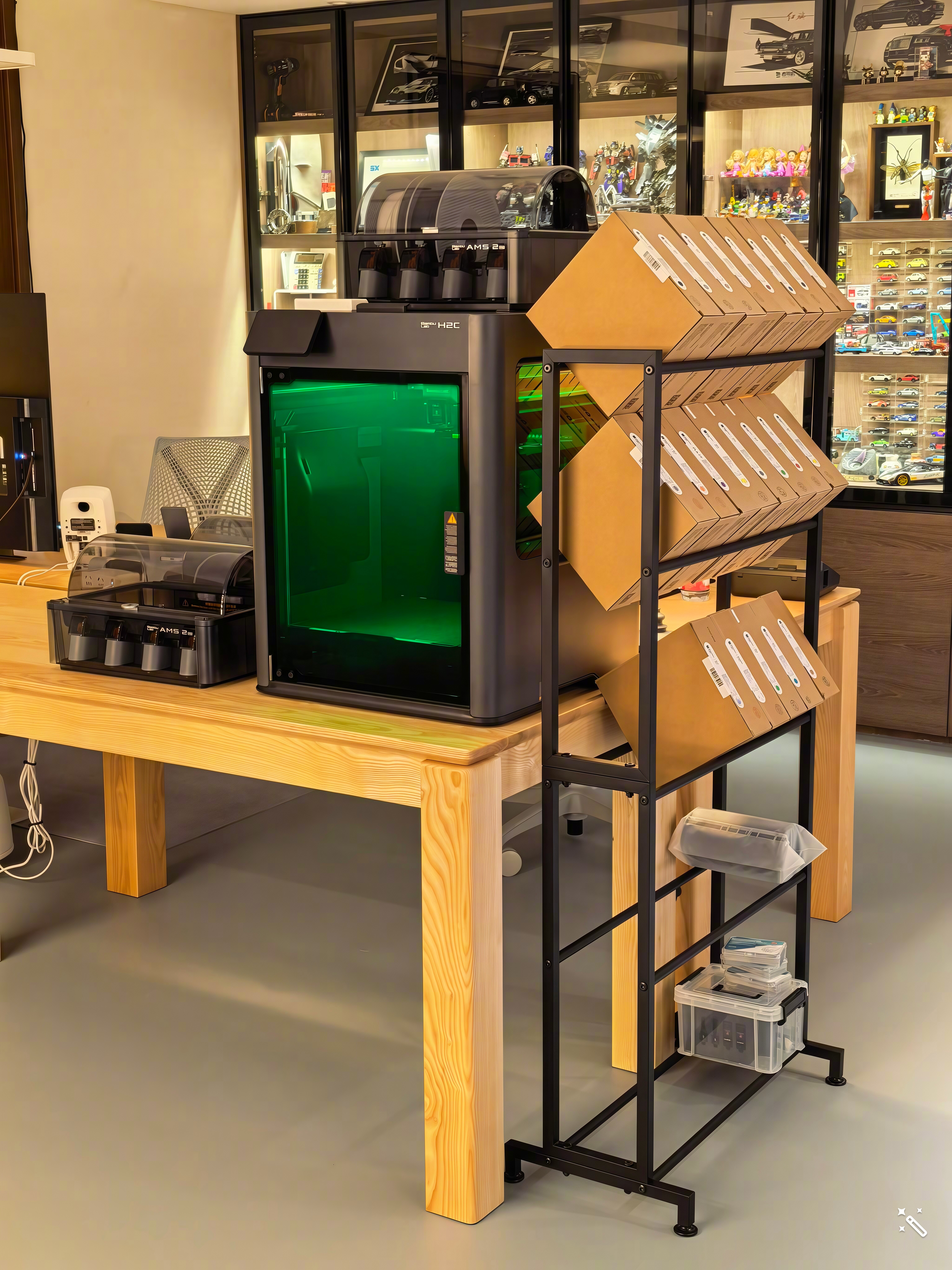 继续精进拓竹3D打印机配件，这个耗材架子好用，装完了整整齐齐舒服。我用的都是拓竹